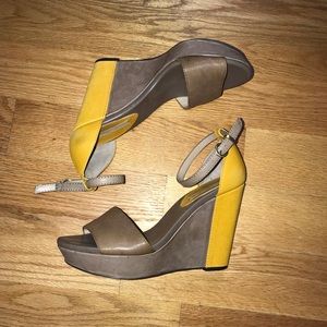 Banana Republic Wedges